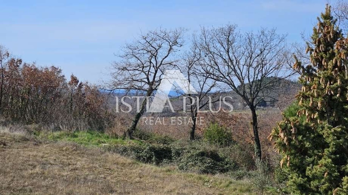 Casa ai margini del villaggio con vista sul mare - intorno a Parenzo
