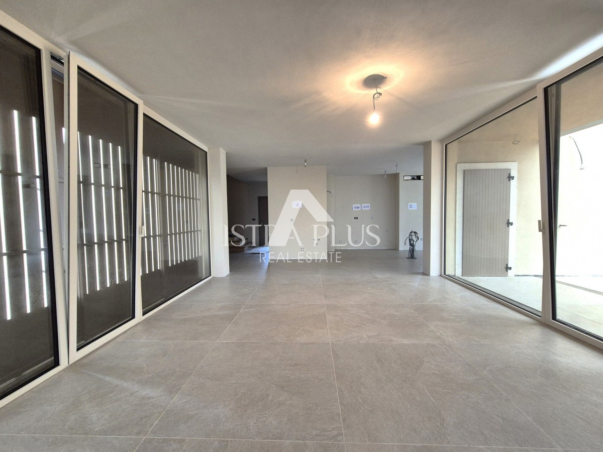 Istria, zona di Parenzo - Nuova villa di lusso con vista mare - progetto di design, costruzione di alta qualità