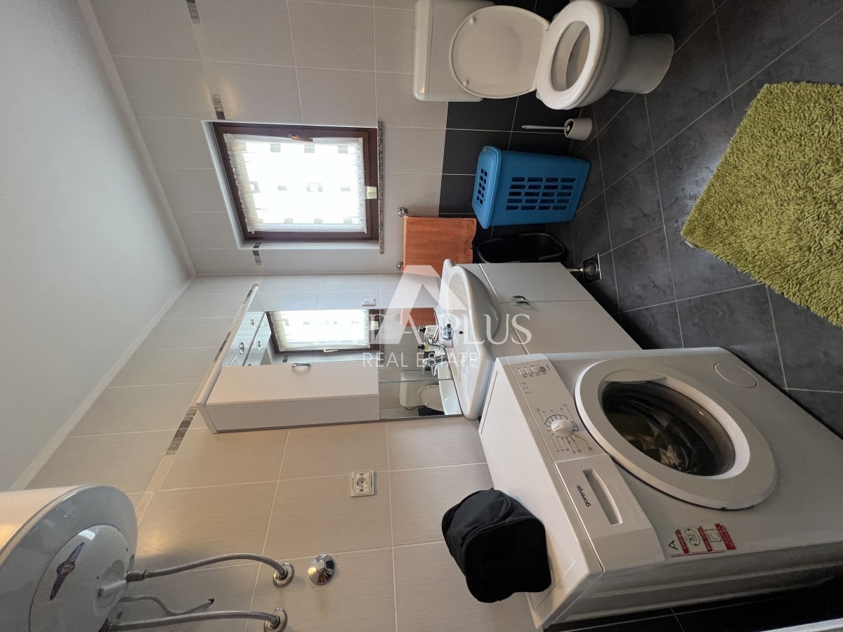 OCCASIONE!! Bellissima casa indipendente con piscina vicino a Parenzo!!