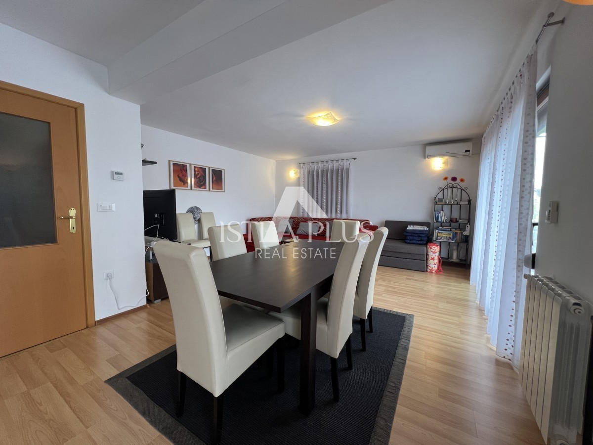 OCCASIONE!! Bellissima casa indipendente con piscina vicino a Parenzo!!