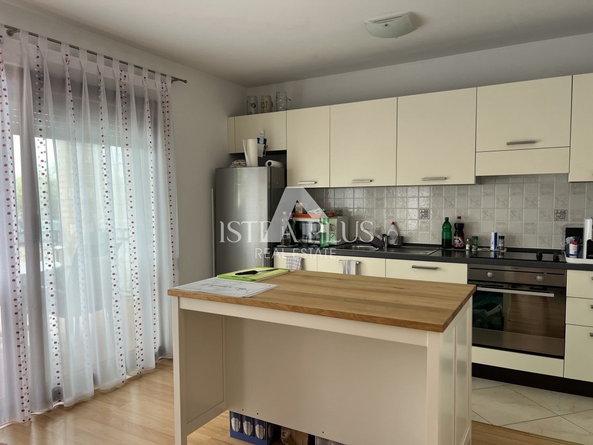 OCCASIONE!! Bellissima casa indipendente con piscina vicino a Parenzo!!