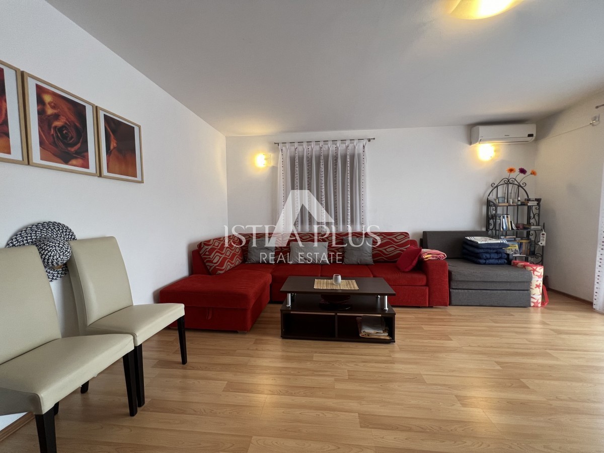 OCCASIONE!! Bellissima casa indipendente con piscina vicino a Parenzo!!