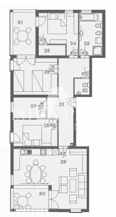 Parenzo, appartamento in ottima posizione a 300 m dal mare
