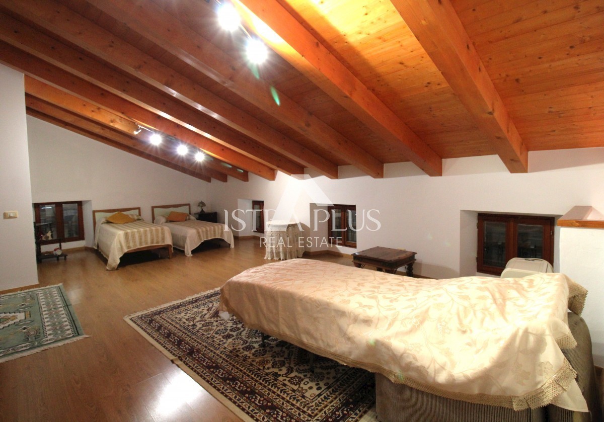 Casa in pietra ristrutturata e splendidamente decorata - vicino a Parenzo