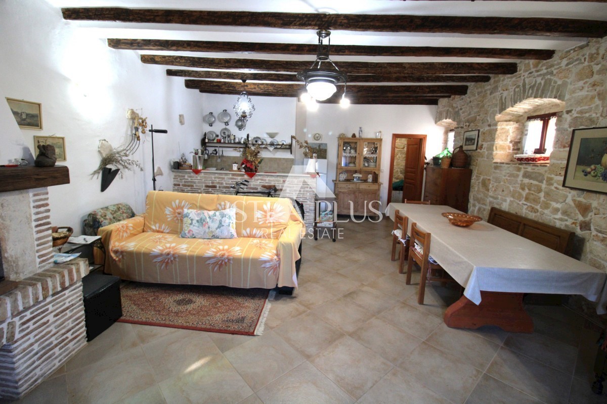 Casa in pietra ristrutturata e splendidamente decorata - vicino a Parenzo