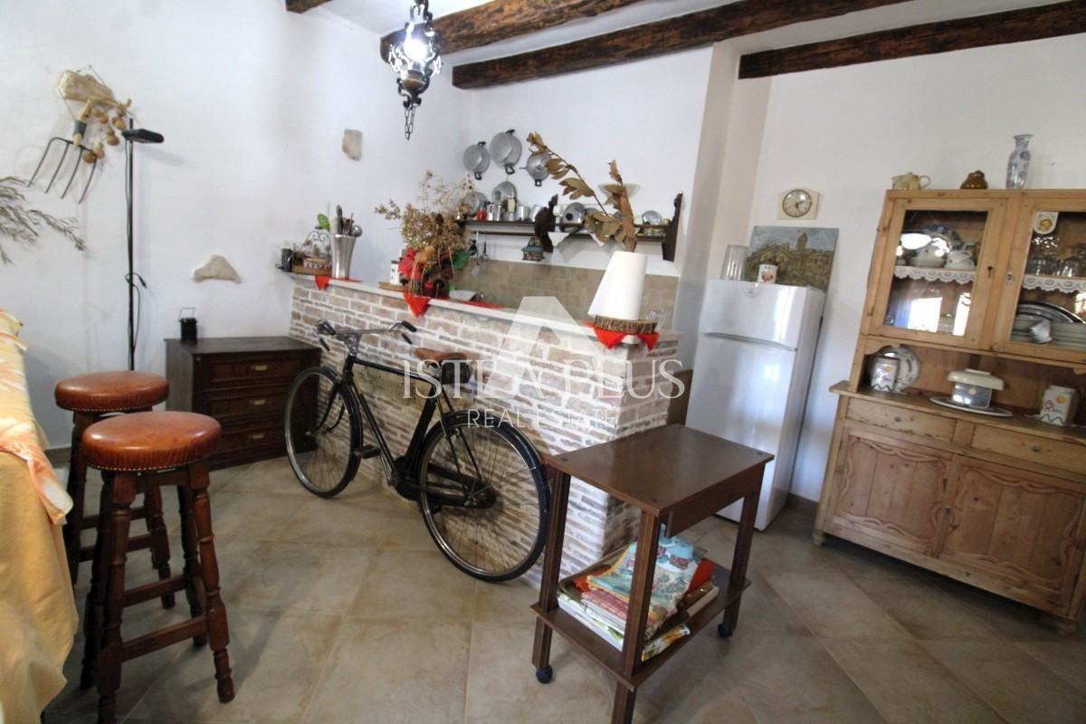 Casa in pietra ristrutturata e splendidamente decorata - vicino a Parenzo