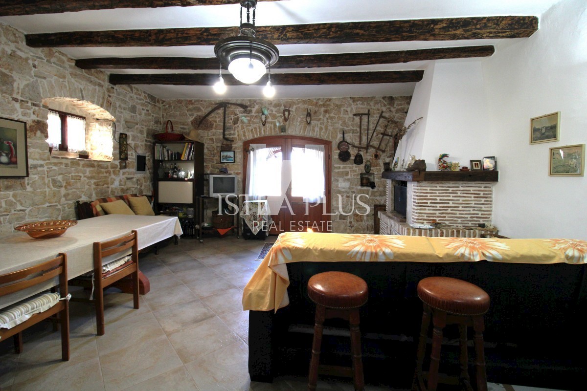 Casa in pietra ristrutturata e splendidamente decorata - vicino a Parenzo