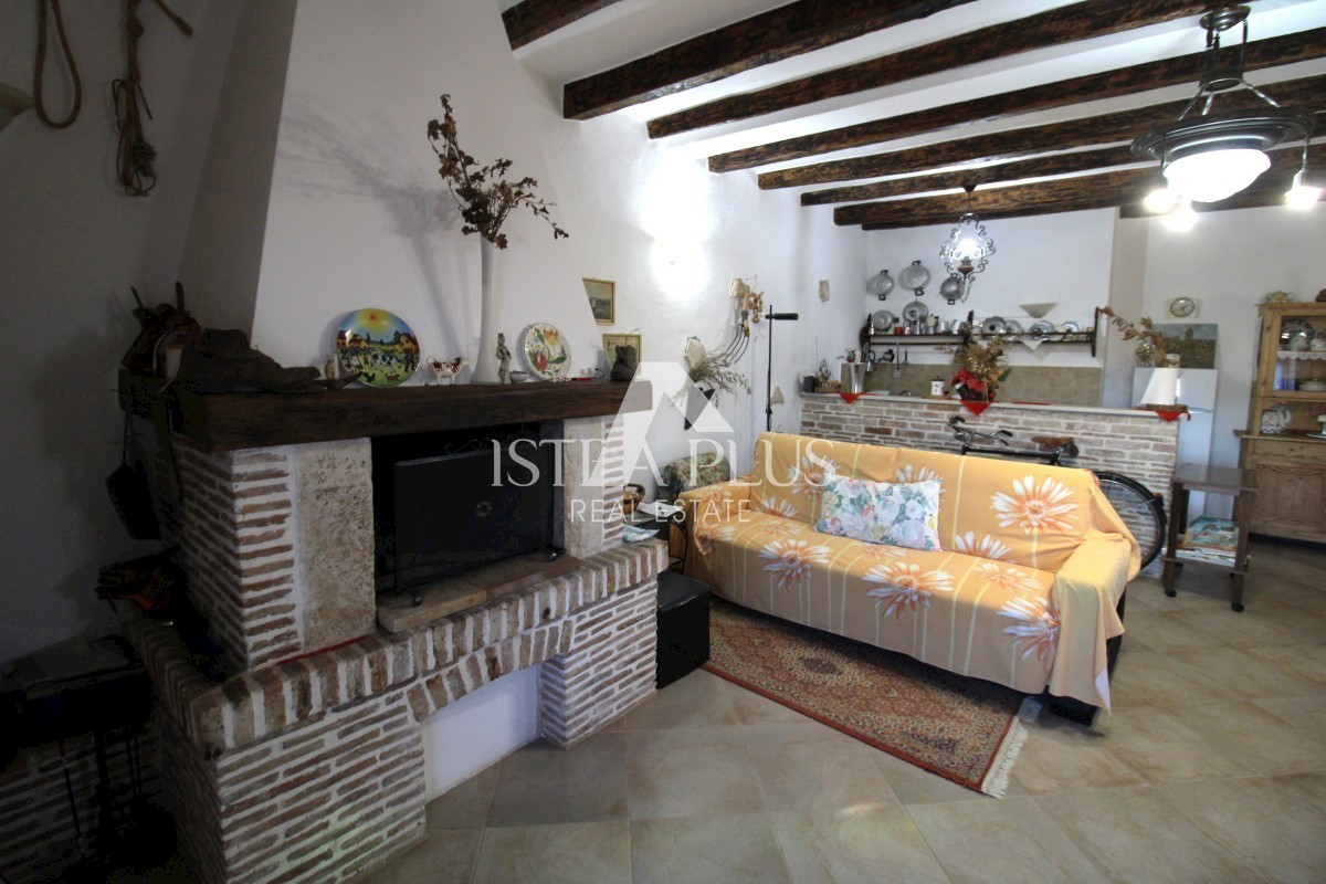 Casa in pietra ristrutturata e splendidamente decorata - vicino a Parenzo
