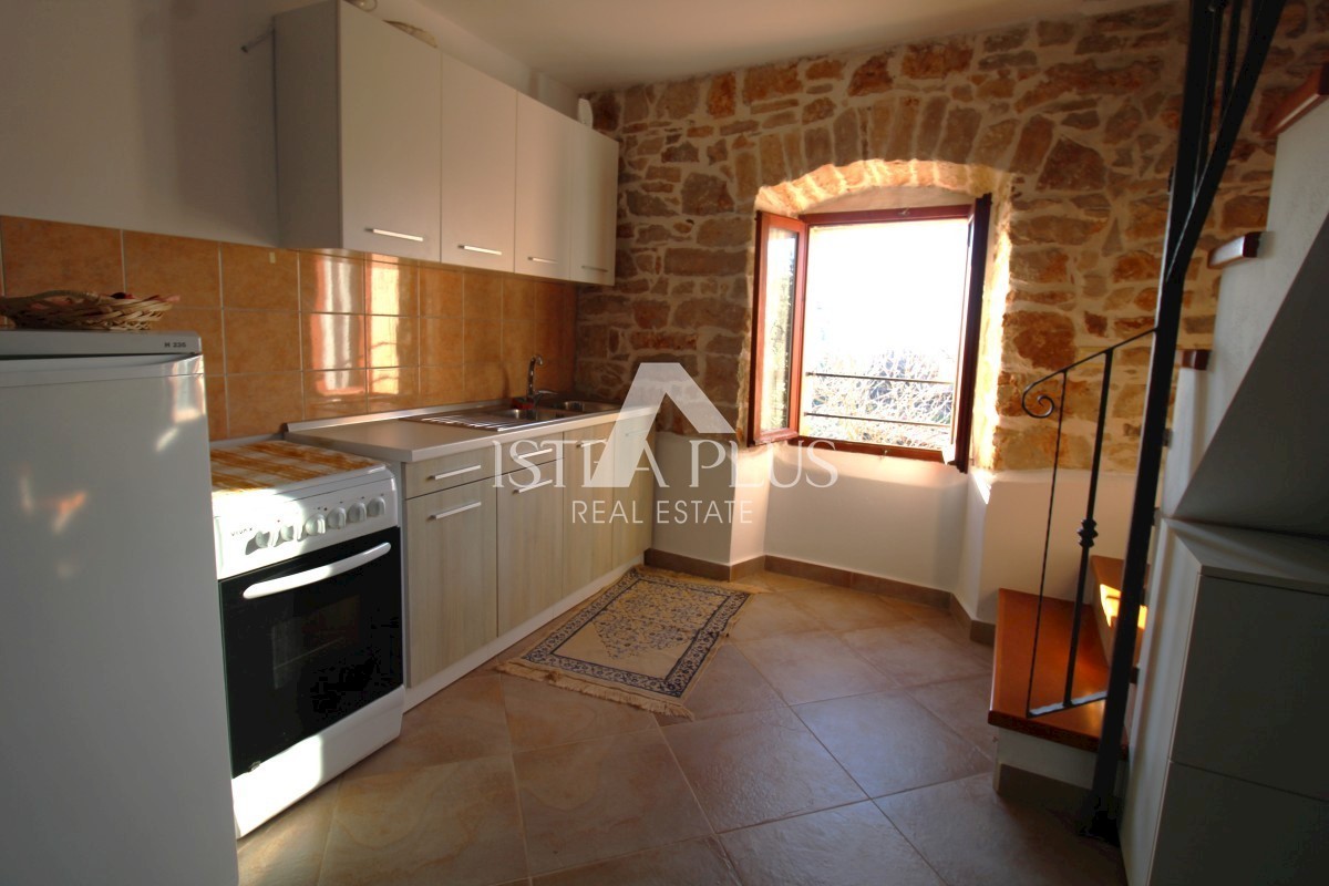 Casa in pietra ristrutturata e splendidamente decorata - vicino a Parenzo