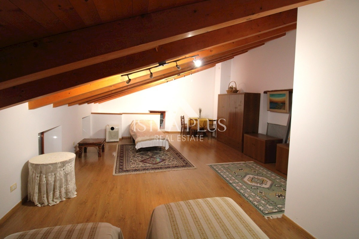 Casa in pietra ristrutturata e splendidamente decorata - vicino a Parenzo