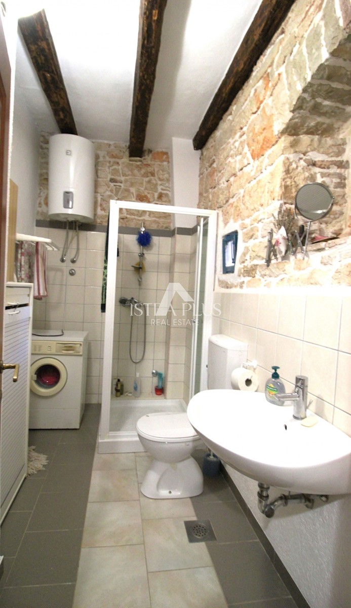 Casa in pietra ristrutturata e splendidamente decorata - vicino a Parenzo