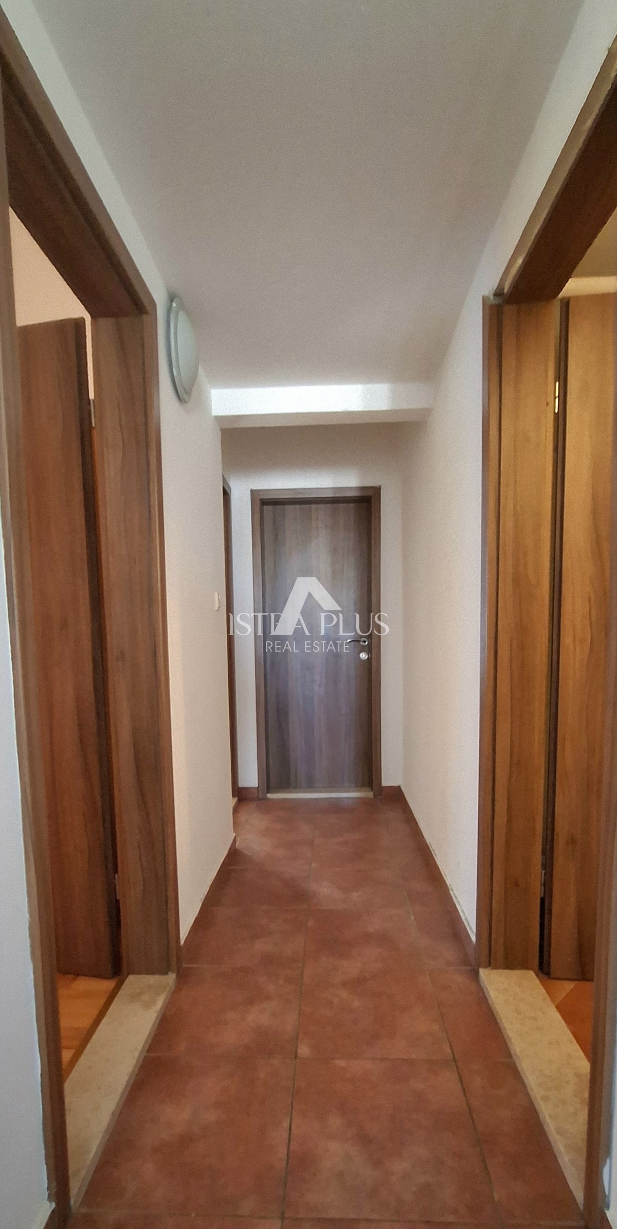 Istria, Cittanova - appartamento con vista mare a 100 m dal mare