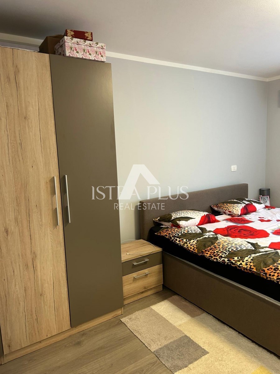Occasione, appartamento a Parenzo, piano terra con cortile, a 850 m dal mare!!