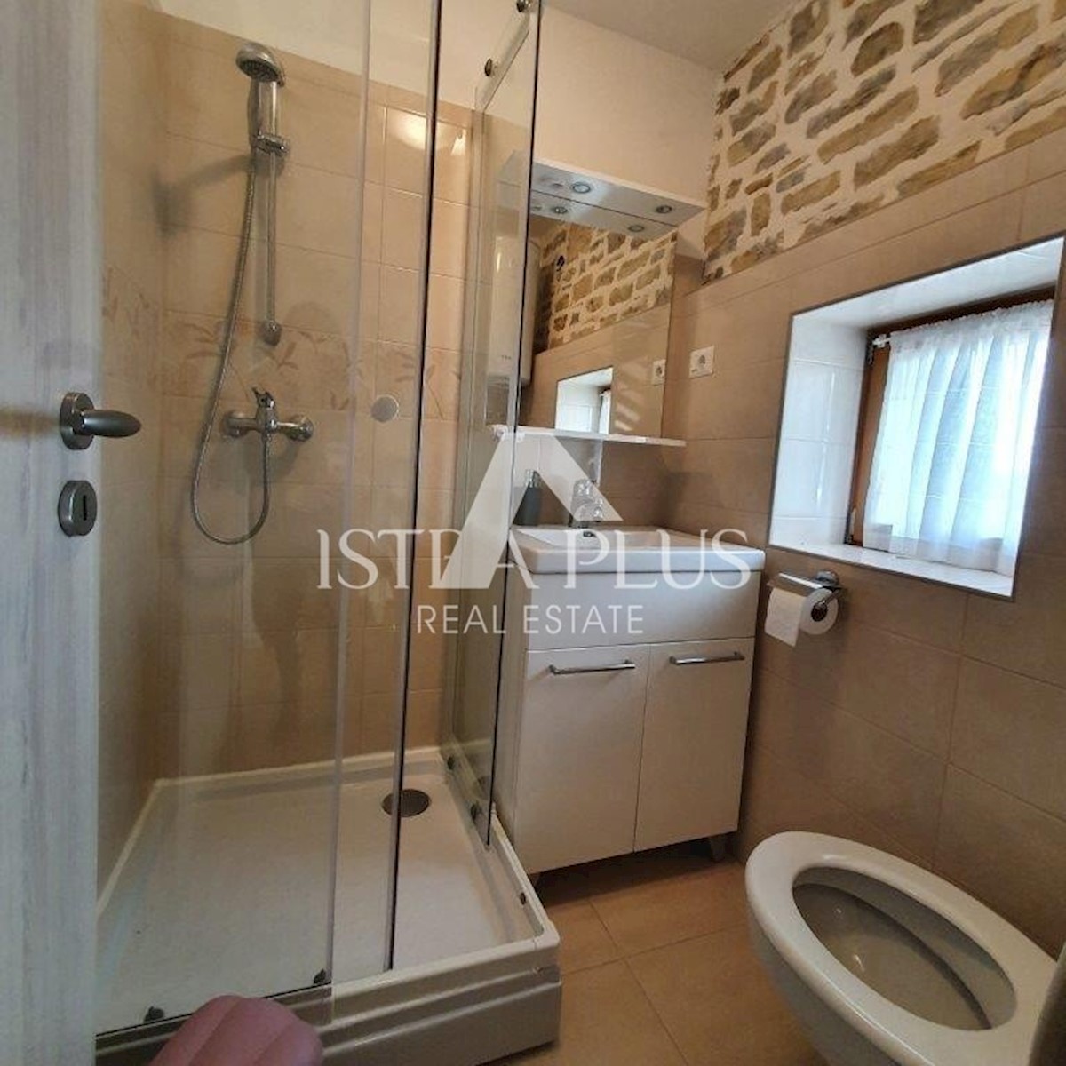 Casa in pietra con piscina + appartamento, Vista al Montona