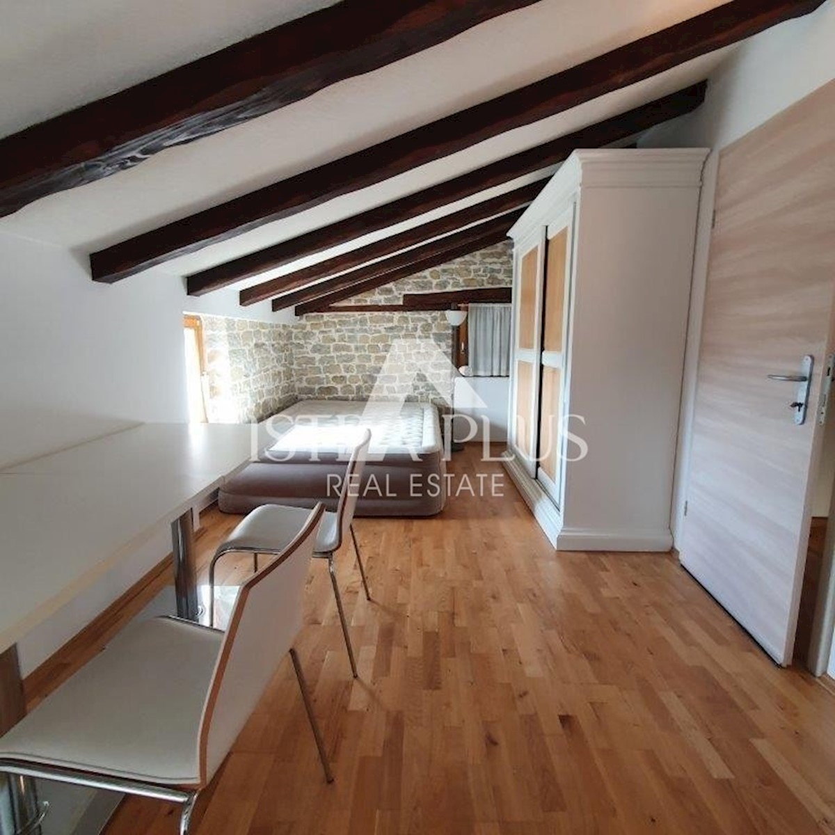 Casa in pietra con piscina + appartamento, Vista al Montona