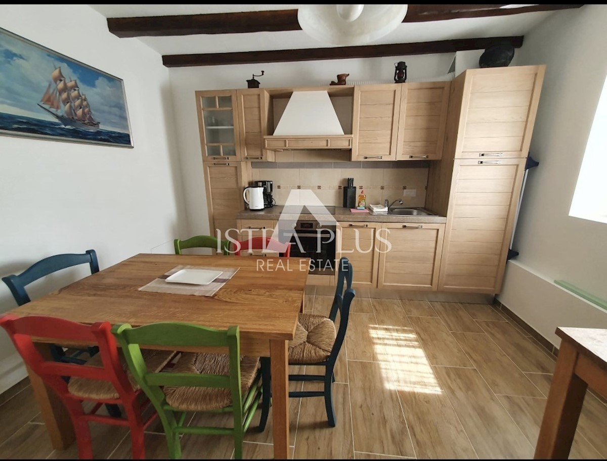 Casa in pietra con piscina + appartamento, Vista al Montona