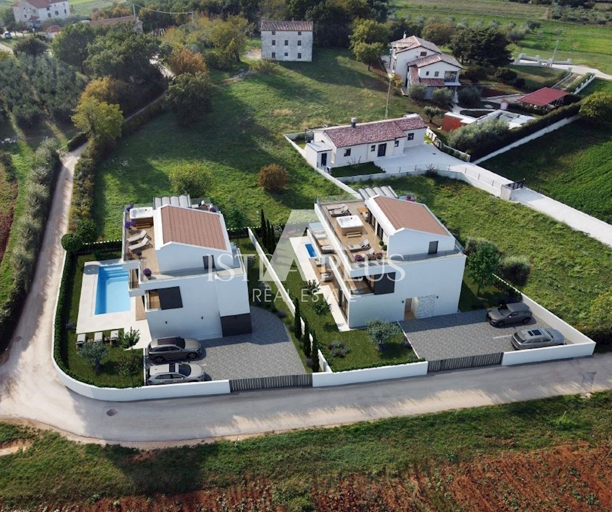 Villa di lusso con piscina vicino a Parenzo