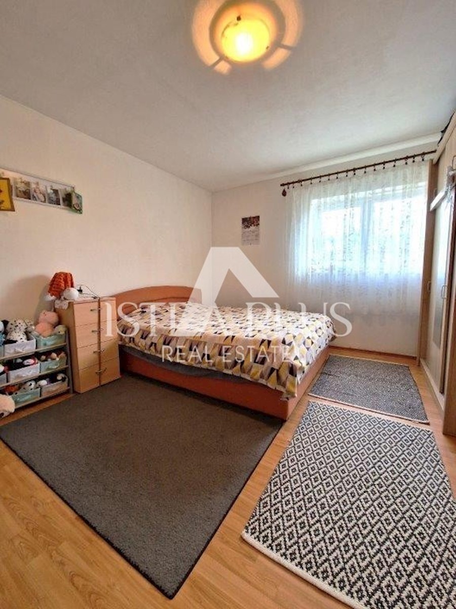 Appartamento al piano terra con due camere da letto a 400m dal mare!!