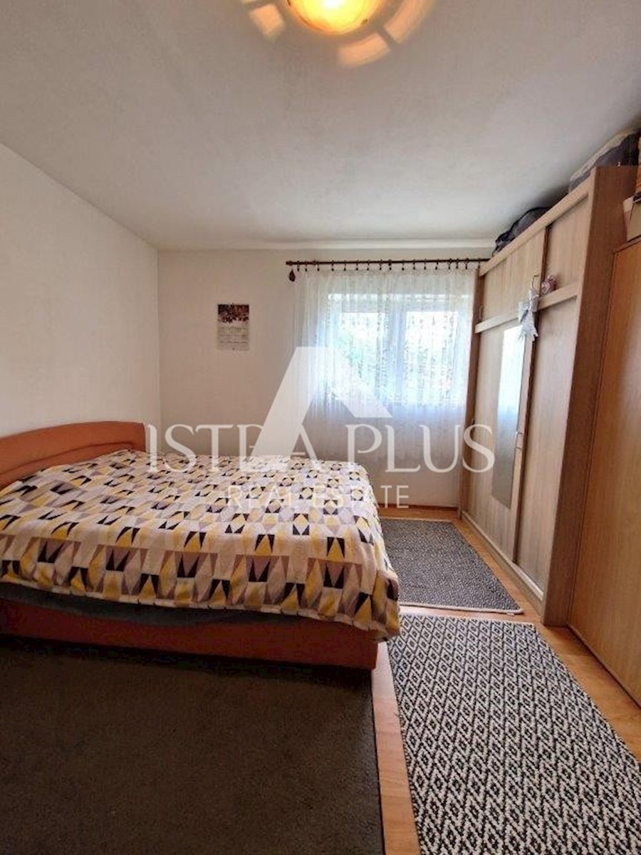 Appartamento al piano terra con due camere da letto a 400m dal mare!!