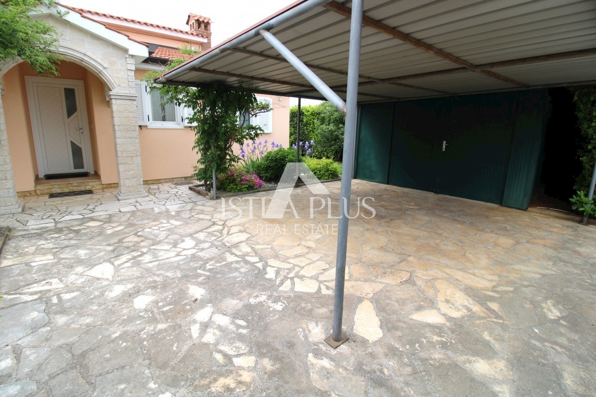 Casa pianoterra con piscina riscaldata - vicino a Parenzo