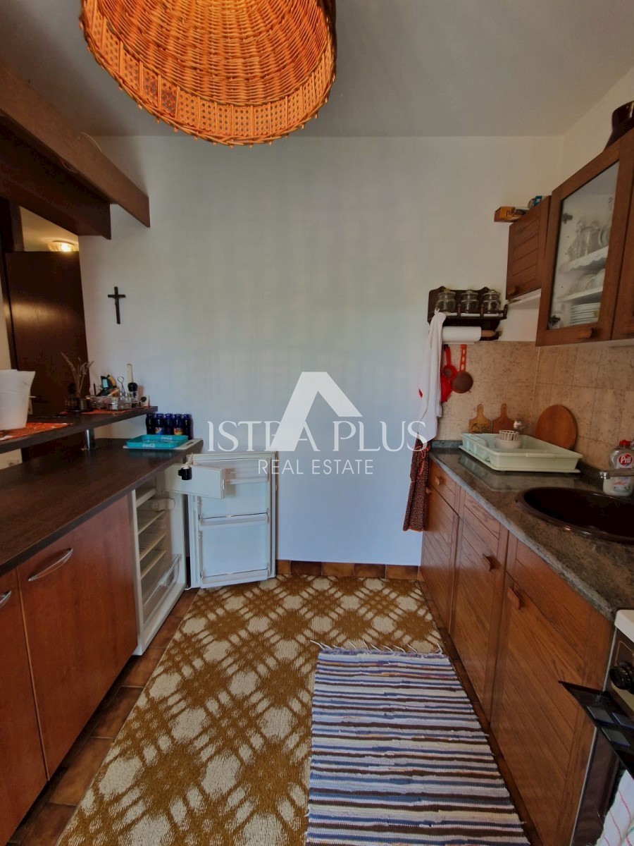 Casa bifamiliare a 2 km dal mare - sobborgo di Parenzo