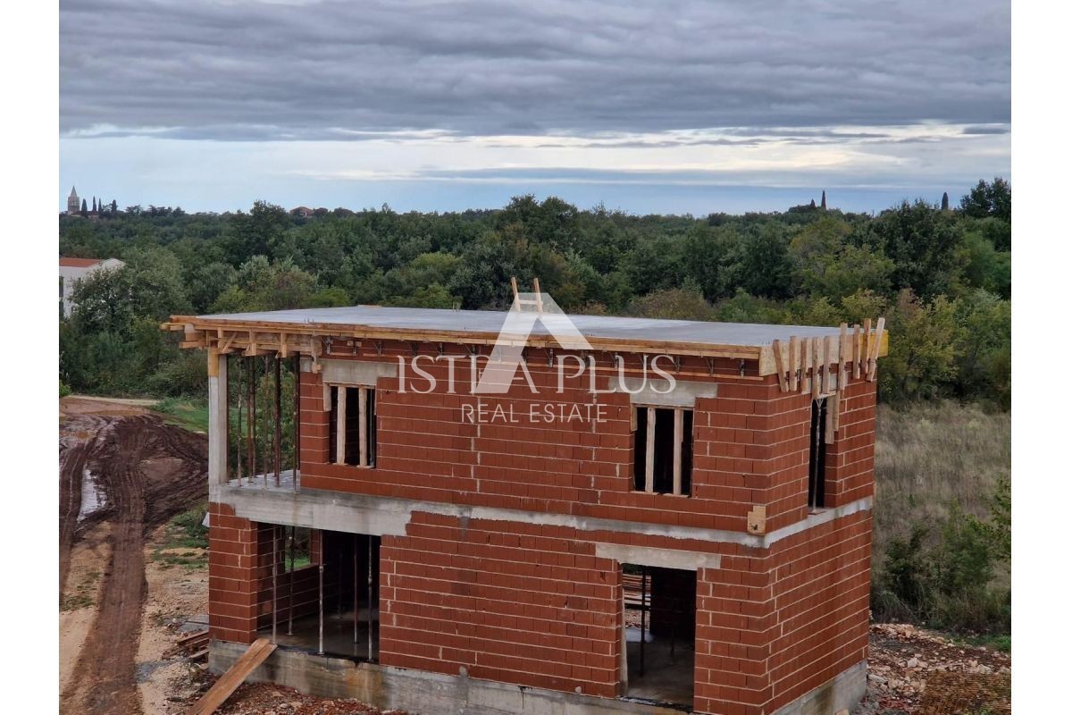 Istria Parenzo, dintorni - Casa indipendente con piscina in fase Rohbau