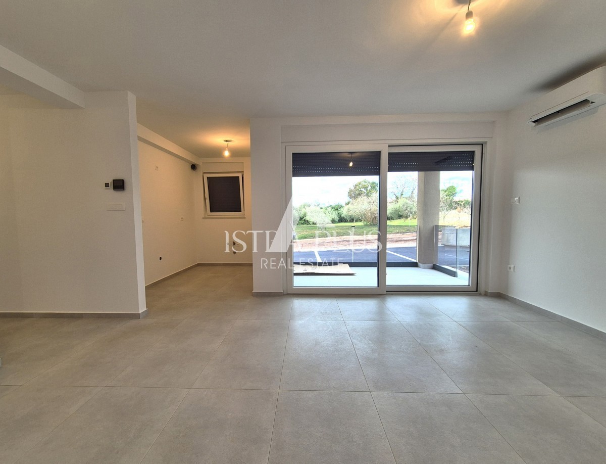 Appartamento in palazzo di nuova costruzione con ascensore - piano terra con cortile