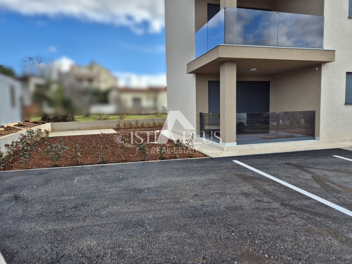 Appartamento in palazzo di nuova costruzione con ascensore - piano terra con cortile