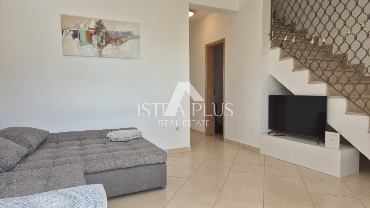 Casa a schiera di 103 m2 - con tre camere da letto e un giardino paesaggistico