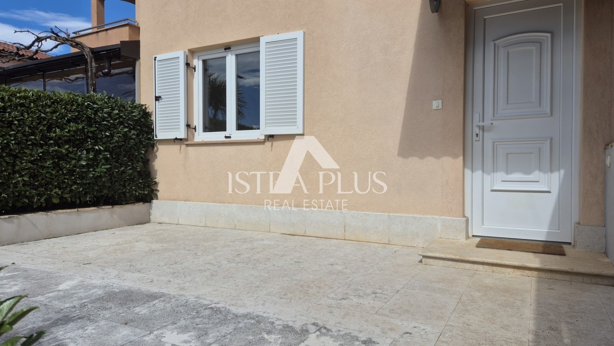 Casa a schiera di 103 m2 - con tre camere da letto e un giardino paesaggistico