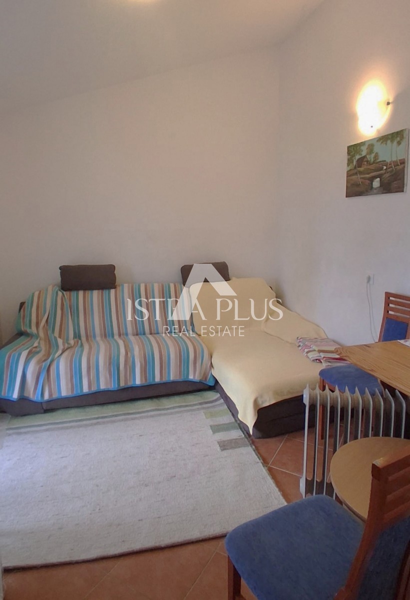 Červar-Porat - Apartma z 2 spalnicama 150 m od morja!!