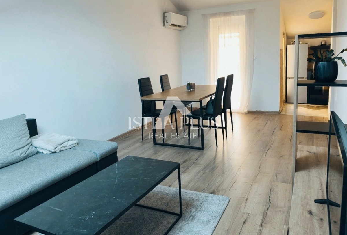 Parenzo, posizione eccellente in città - appartamento 49m2