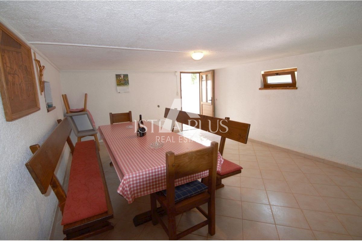 CASA DOPPIA CON GARAGE - DINTORNI DI PARENZO