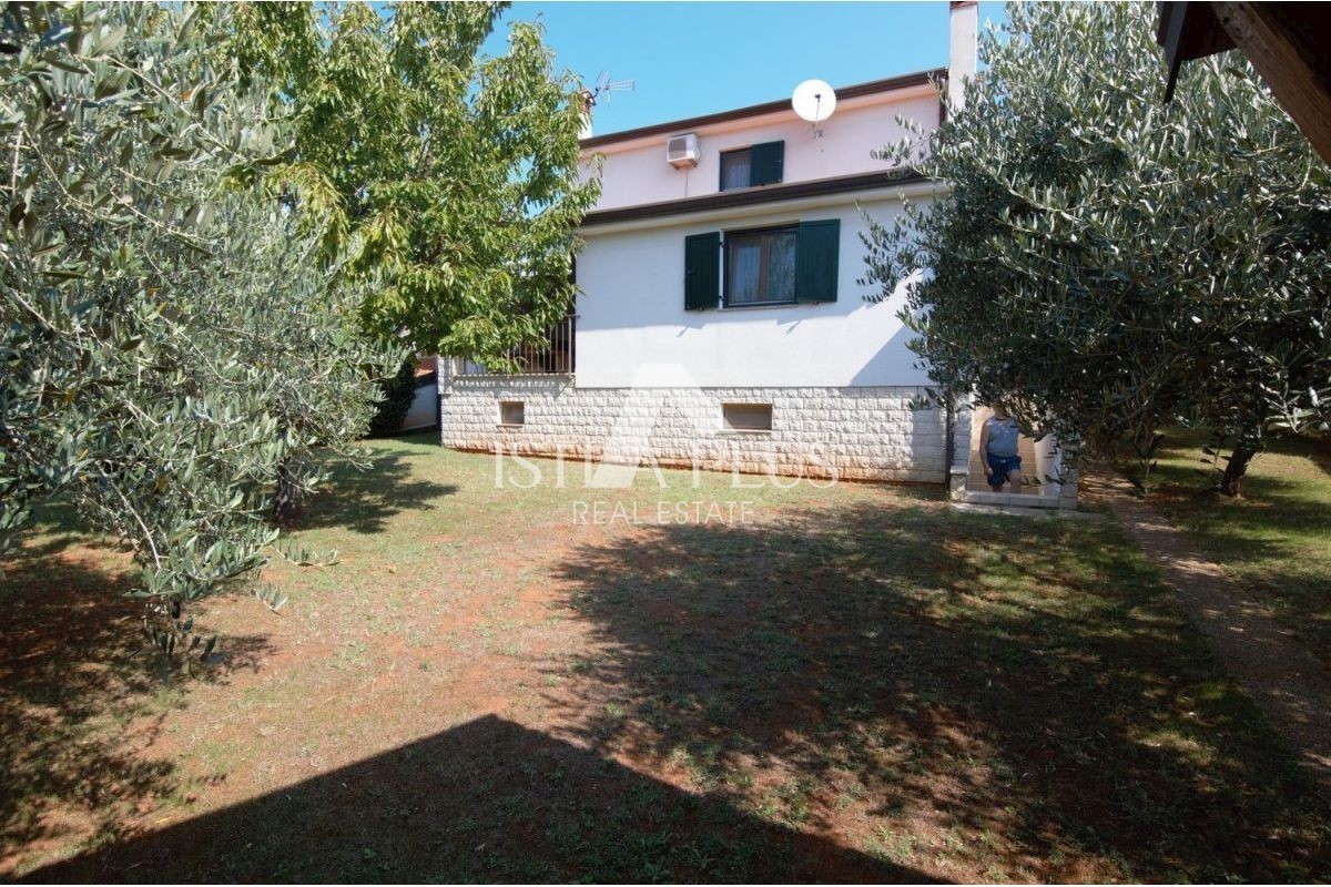 CASA DOPPIA CON GARAGE - DINTORNI DI PARENZO