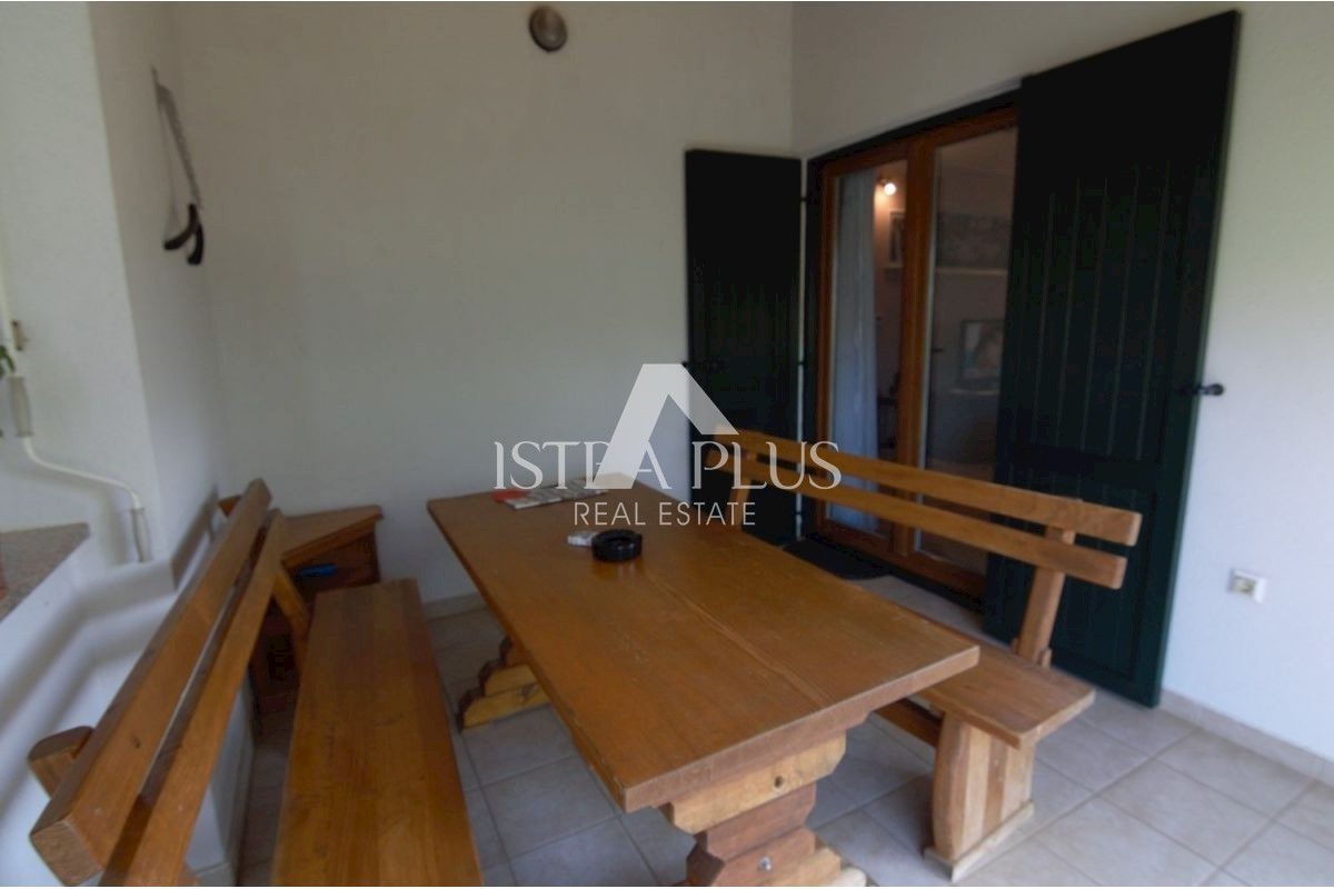 CASA DOPPIA CON GARAGE - DINTORNI DI PARENZO