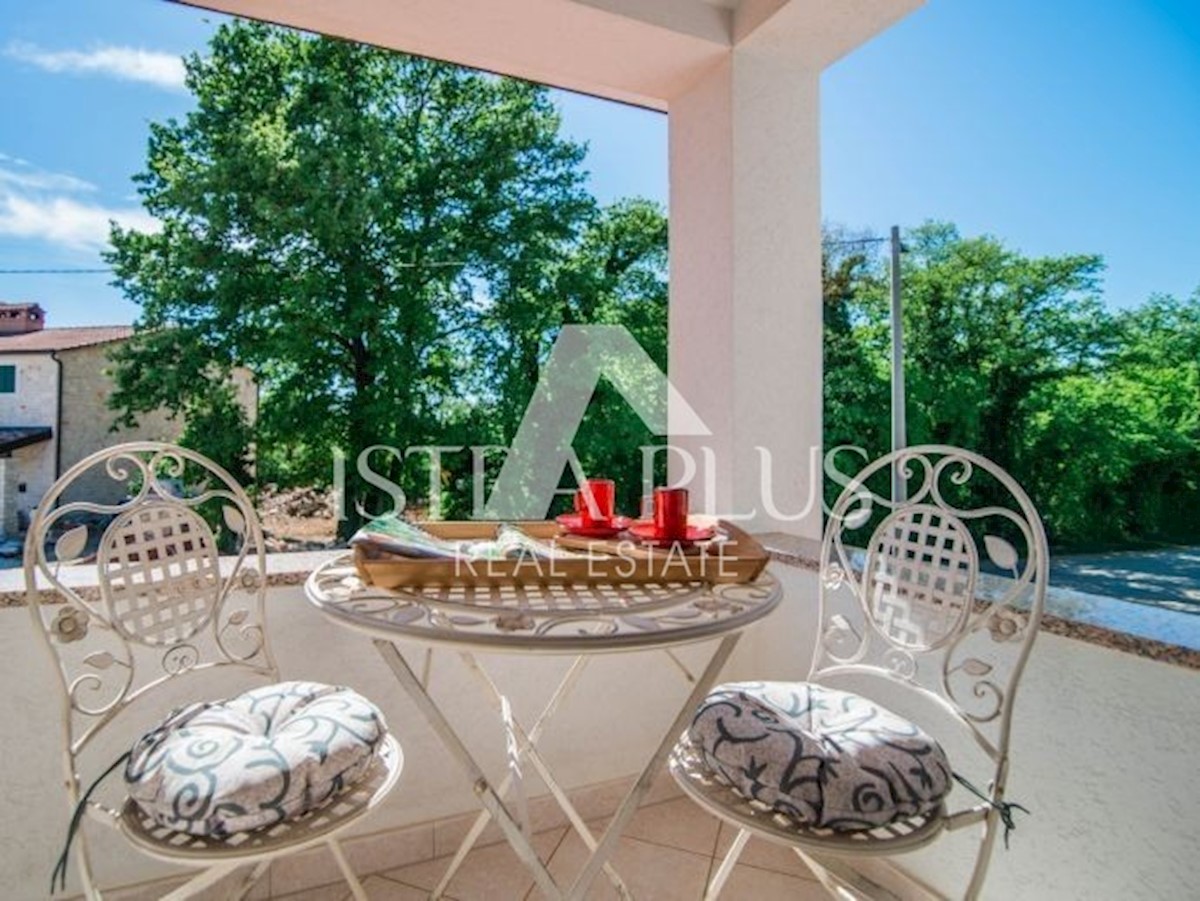Casa con piscina vicino a Parenzo