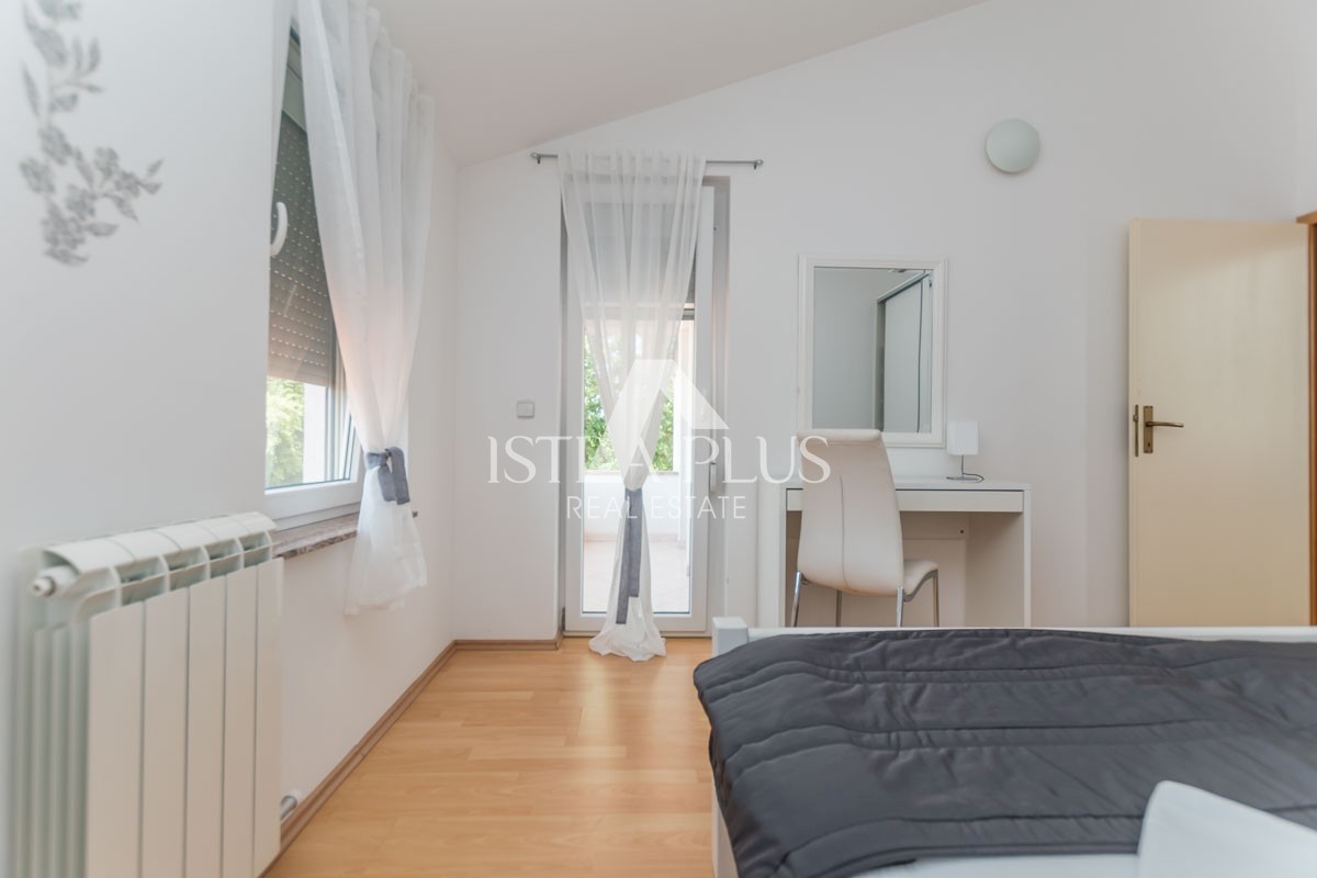 Casa con piscina vicino a Parenzo