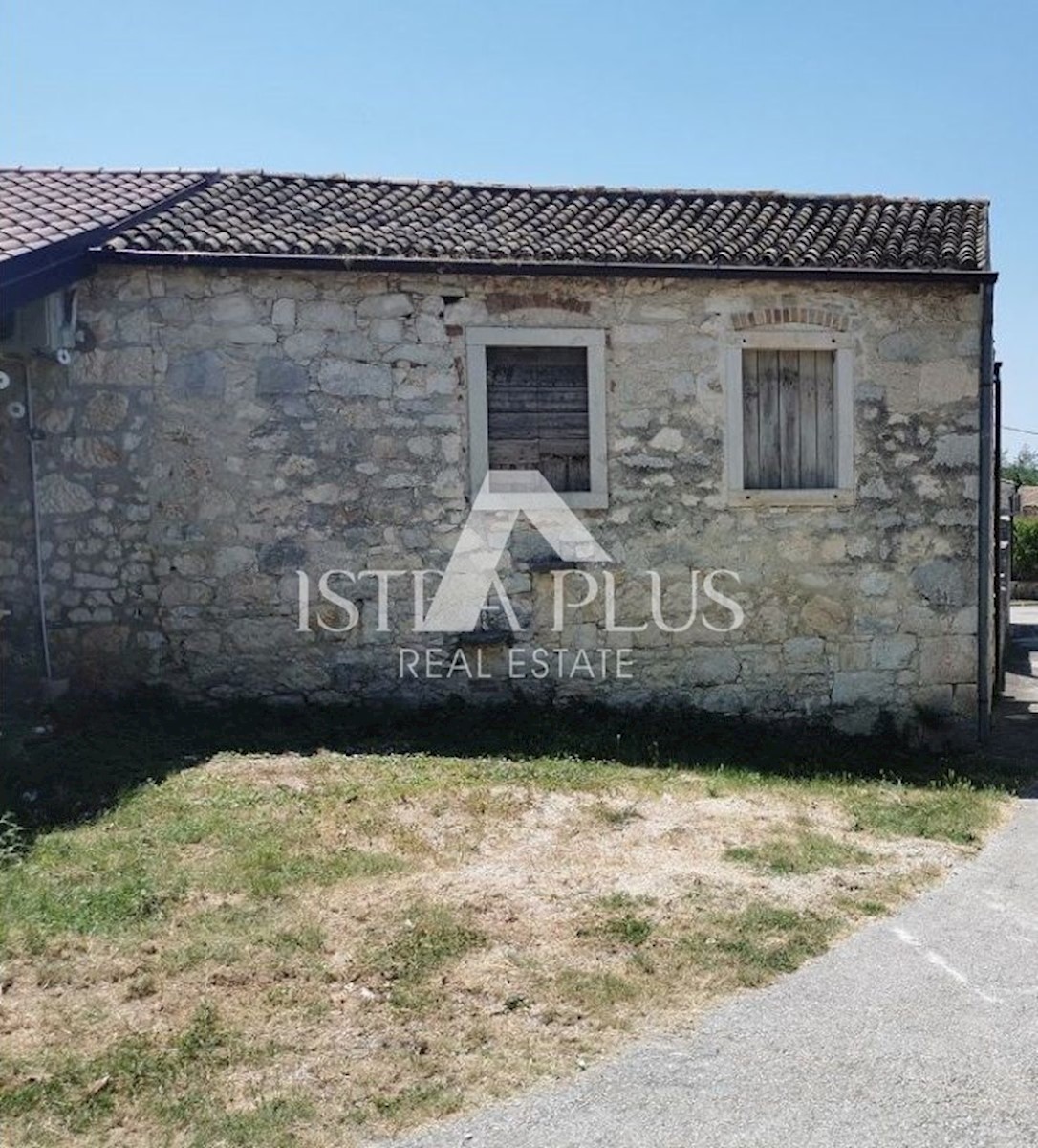 Casa in pietra - zona Orsera