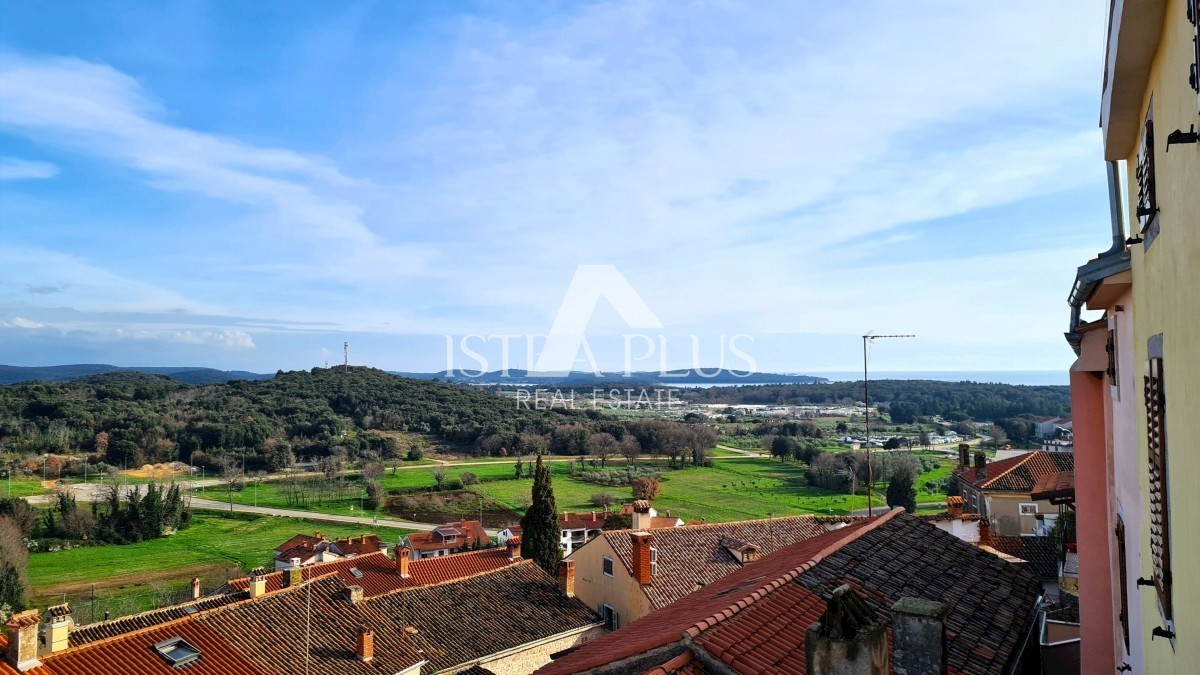 Casa in pietra ristrutturata nel centro di Orsera con vista sul mare - posizione TOP