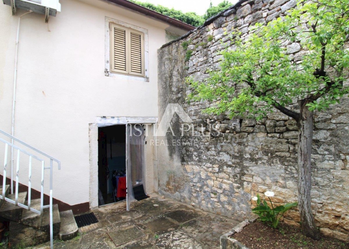 Casa in pietra nel centro della città!!
