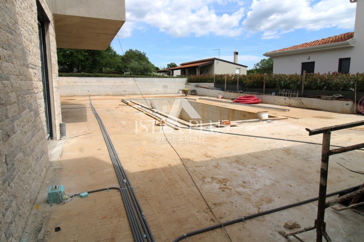 Villa moderna con piscina - Parenzo