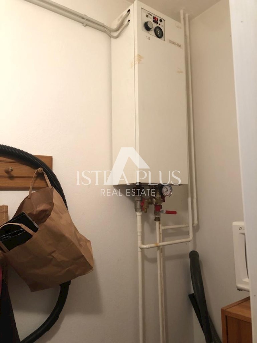Casa indipendente con garage - vicino a Parenzo