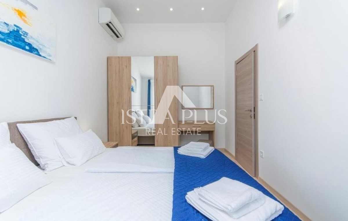Parenzo - Villa con piscina - 400 metri dal mare