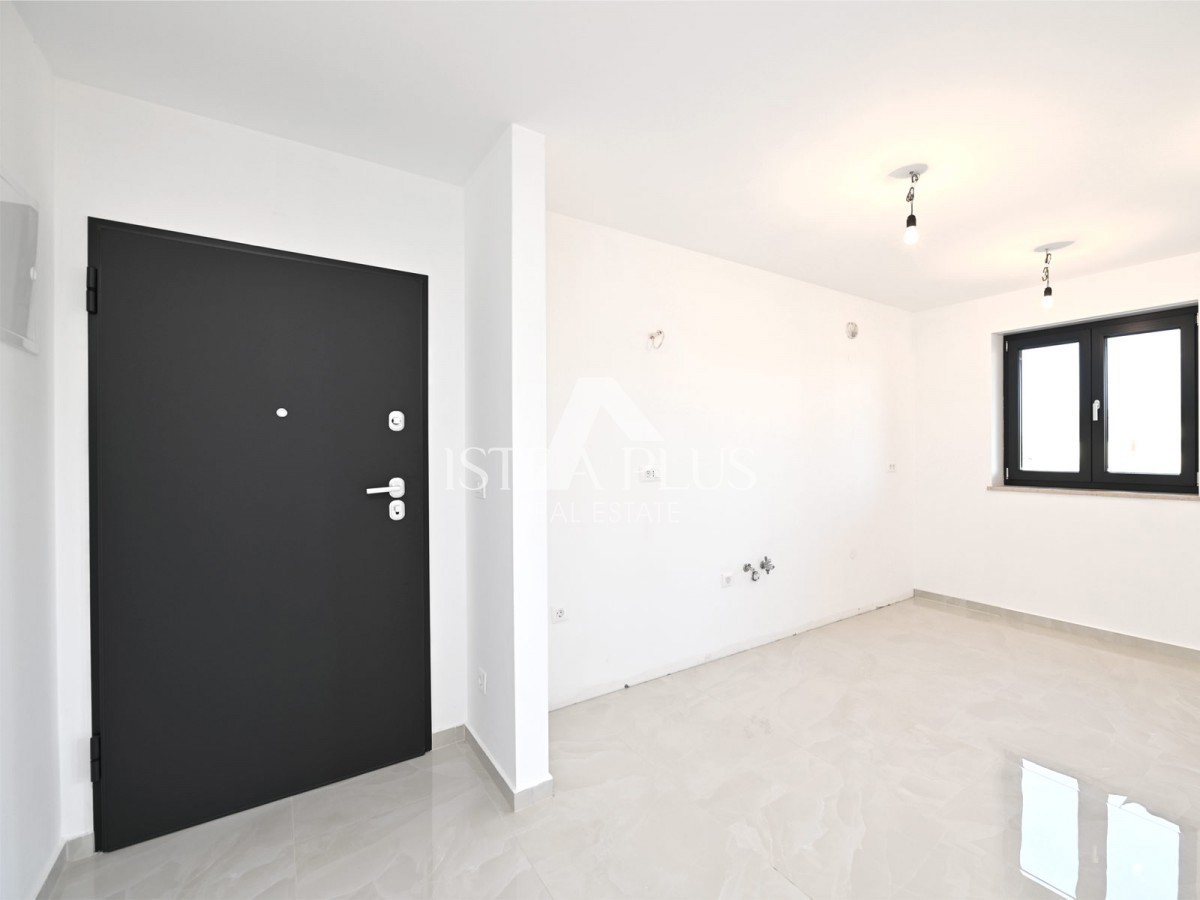 OPPORTUNITÀ! Istria, Tar - APPARTAMENTO con tre camere da letto IN NUOVA COSTRUZIONE, ripostiglio e ASCENSORE