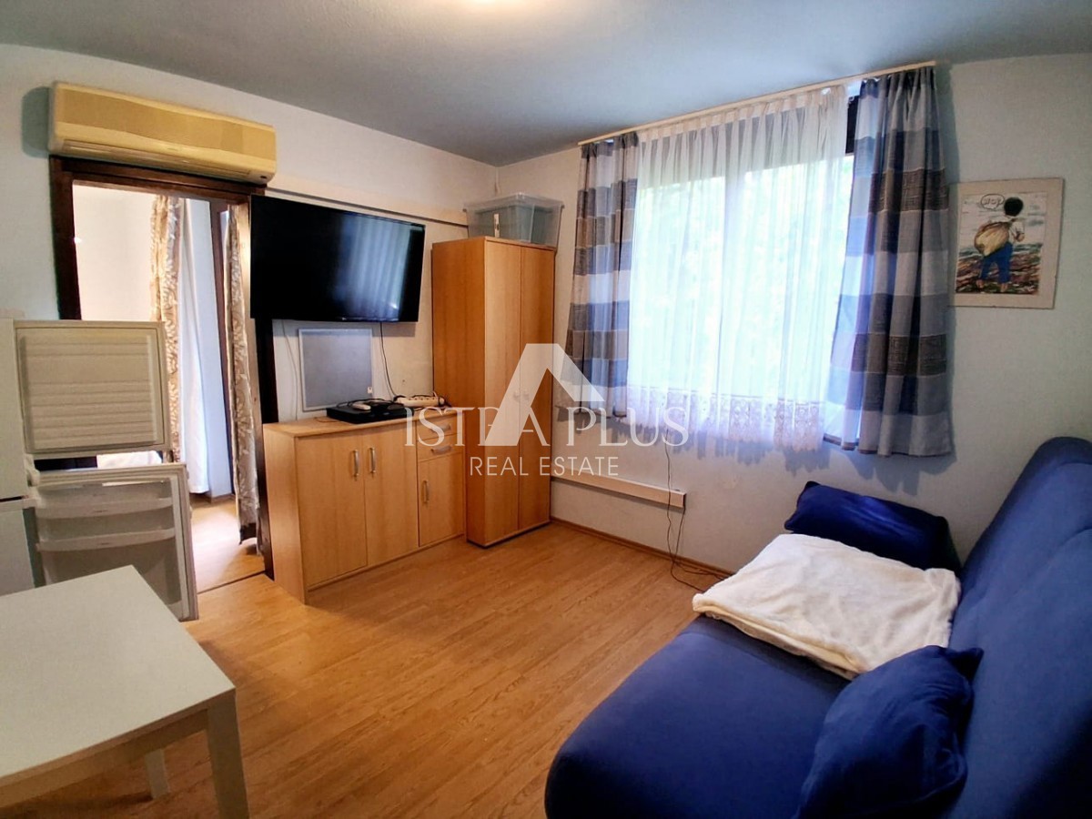 Červar Porat, zona Parenzo apartamento secondo piano 100 dal mare