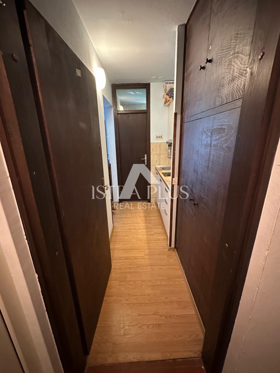 Červar Porat, zona Parenzo apartamento secondo piano 100 dal mare