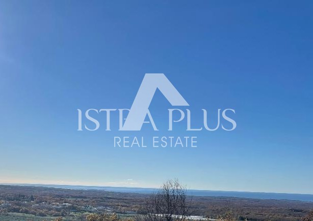 Istria, Parenzo 10 km - Terreno edificabile con vista mare e permesso di costruire ottenuto