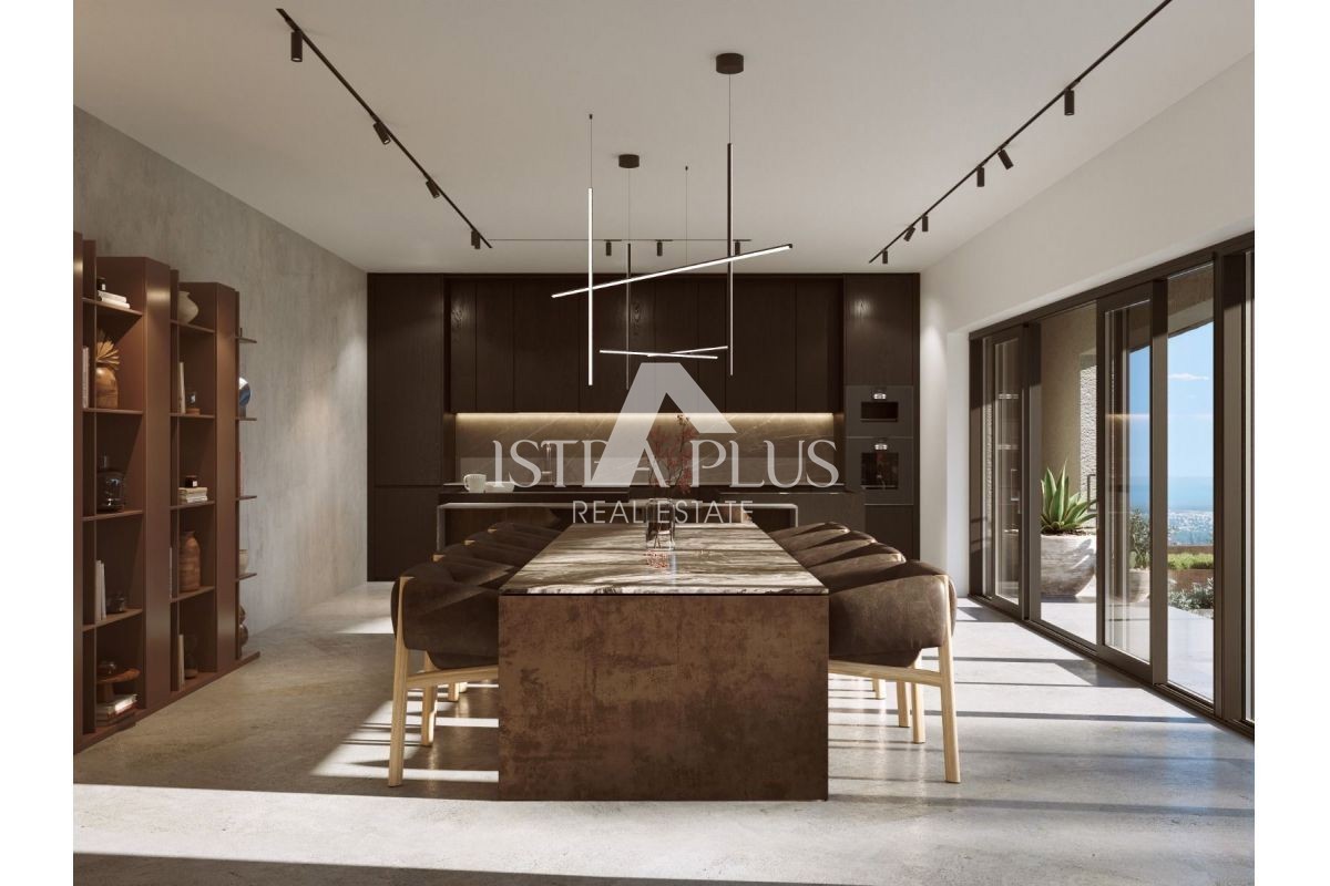 Istria, Parenzo 10 km - Terreno edificabile con vista mare e permesso di costruire ottenuto