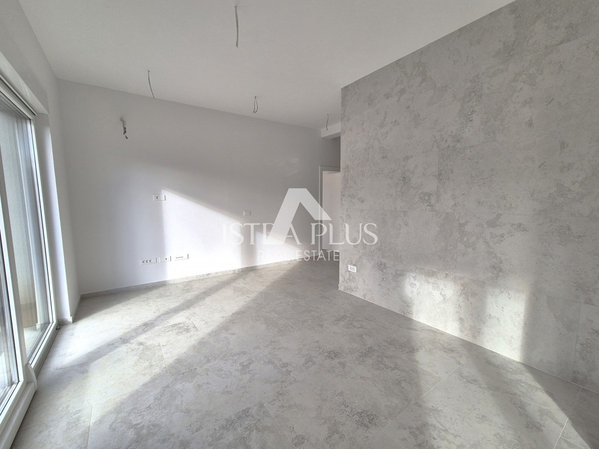 Istria, zona Parenzo a 2 km dal mare - Appartamento al piano terra 88m2 con giardino - NUOVA COSTRUZIONE