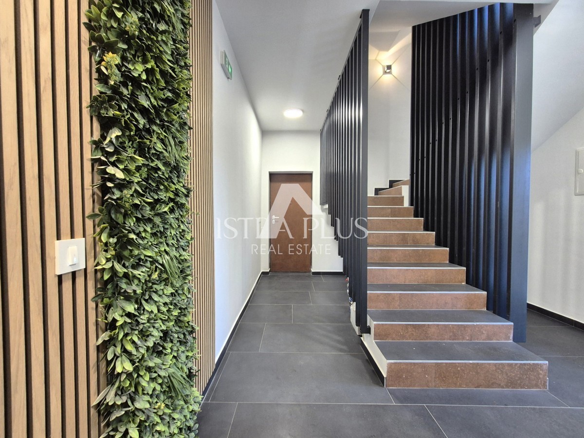 Istria, zona Parenzo a 2 km dal mare - Appartamento al piano terra 88m2 con giardino - NUOVA COSTRUZIONE